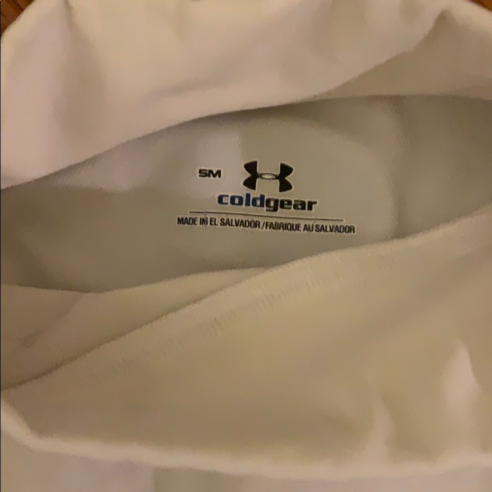 Under Armour Tops - Picture 5 of 5